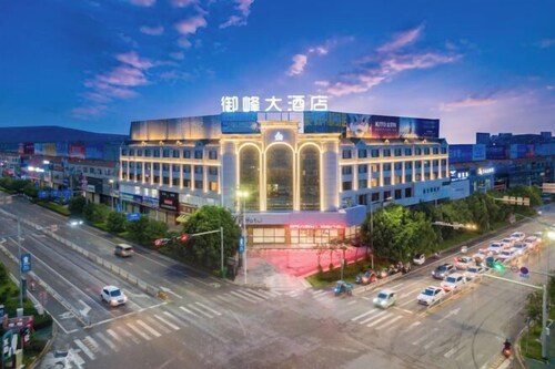 Mengzi Yufeng Hotel
