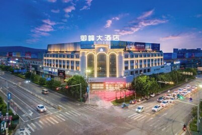 Mengzi Yufeng Hotel