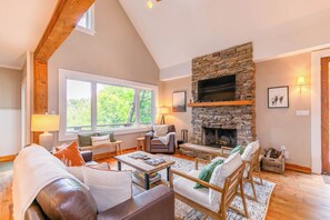 House, Multiple Beds, Hot Tub, Mountain View (S'More To Love) | Living area - S'more To Love (Banner Elk)