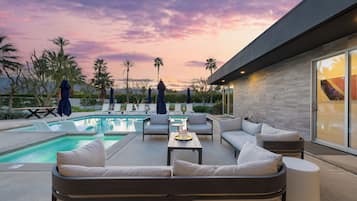 Rumah Premium | Kolam renang pribadi