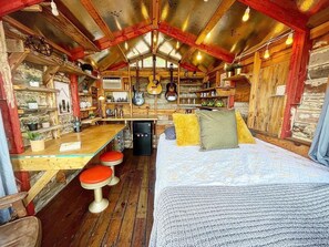 واي فاي وملاءات أسرّة