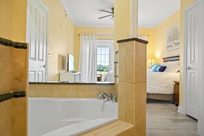 Hair dryer, towels - Mickey 3bed Condo 20 min to Disney!  Pools & Gym (Reunion)