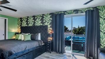 5 bedrooms, desk, iron/ironing board, free WiFi