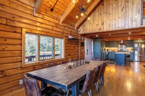 House, Multiple Beds, Hot Tub, Mountain View (This Must Be The Place) | Dining - This Must Be The Place (Blowing Rock)