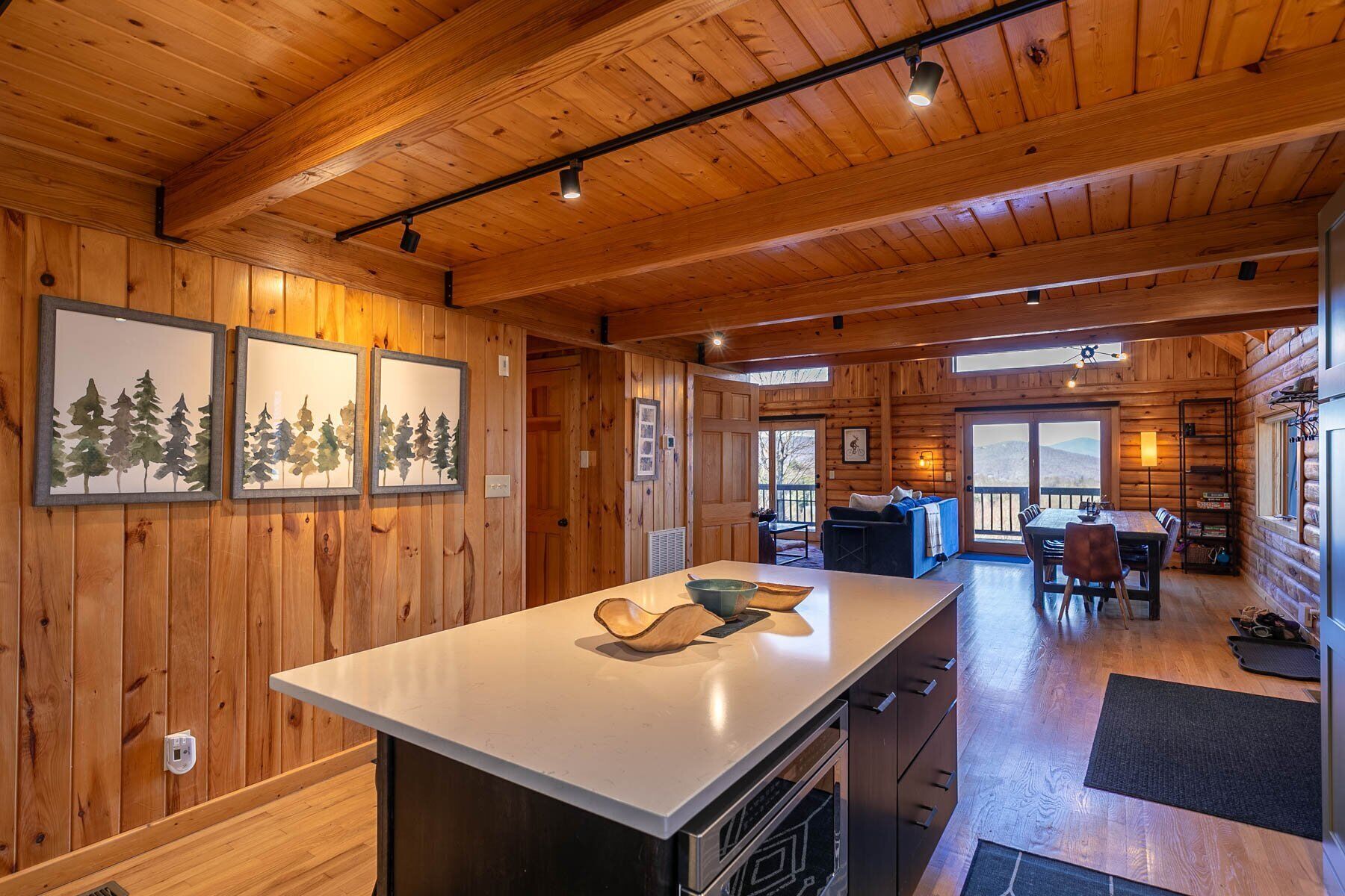 House, Multiple Beds, Hot Tub, Mountain View (This Must Be The Place) | Private kitchen | Fridge, microwave, oven, stovetop
