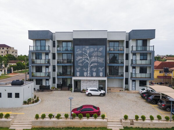 Exterior - 2 bed apartment, near Accra Mall (Accra)