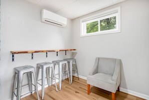 Interior - Mountain Retreat, Fire Pit, Grill, and 5 Minutes to Downtown! (Blowing Rock)