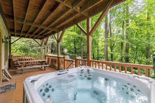 6 Bears Cabin