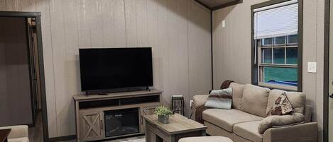 TV connectée, cheminée