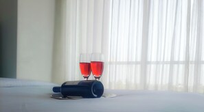 1 bedroom, soundproofing, iron/ironing board, WiFi - Sea Wave Luxury Apartment in Negombo (Negombo)