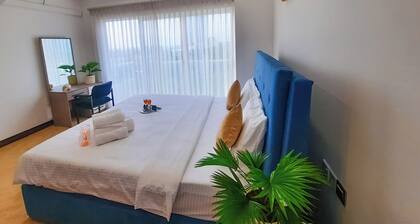 Sea Wave Luxury Apartment in Negombo