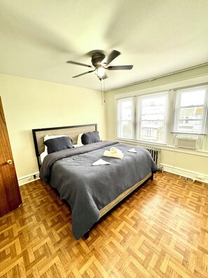 3 dormitorios, tabla de planchar con plancha, wifi y ropa de cama