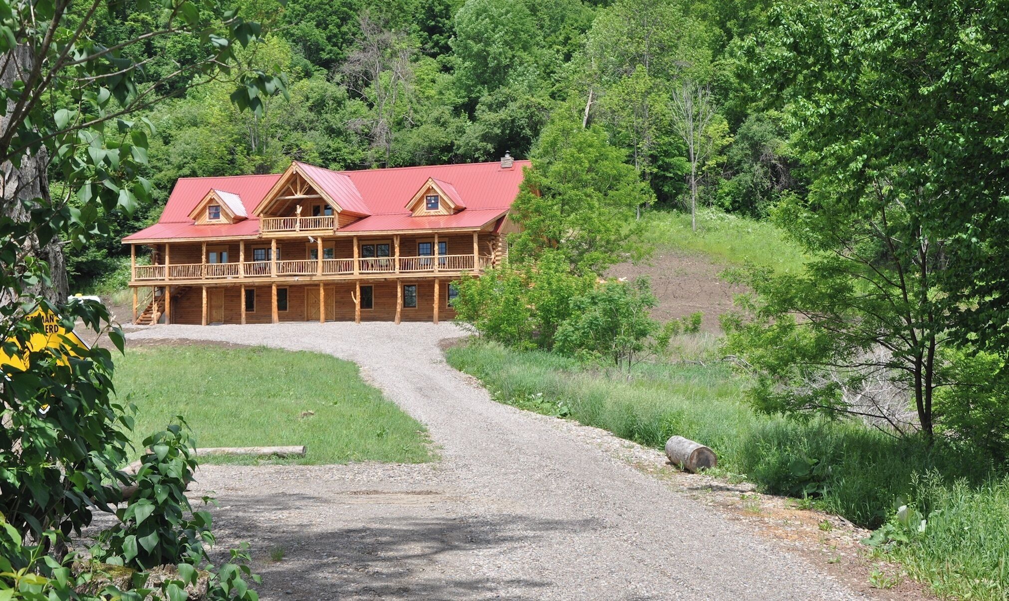 Charming lodge with 4 bedrooms and WiFi, AC in Saint Johnsville