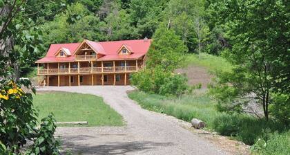 Charming lodge with 4 bedrooms and WiFi, AC in Saint Johnsville