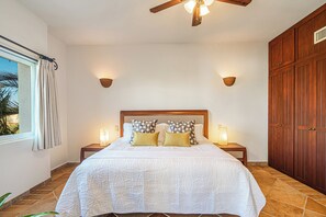 2 bedrooms, in-room safe, desk, iron/ironing board - Condo Las Quintas, Alberca, Camina a la Playa y al Art Walk de San Jose del Cabo (San José del Cabo)