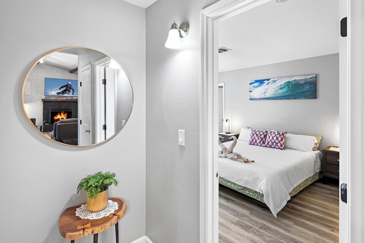 Photo 24 of Ozzys Retreat - Cozy 4-bedroom Cabin in Big Bear Lake. Pet Friendly!