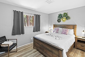 4 bedrooms, WiFi, bed sheets