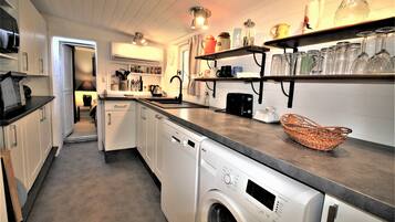 Fridge, microwave, oven, dishwasher