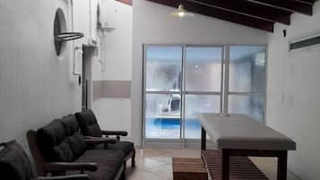 Un sauna, masajes