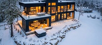 Altéa Charlevoix - luxury villa: spa, pool, billiards, view