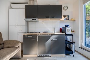 Frigorífic i cafetera i tetera