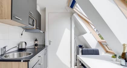 WELLNESS apartment Apeldoorn with JACUZZI/SAUNA