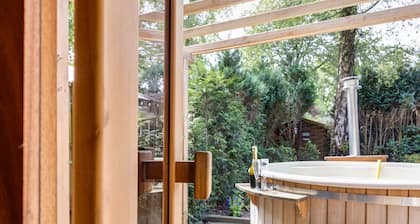 78 sqm Luxury Forest Chalet with Wellness