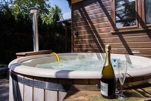 Baignoire à remous extérieure