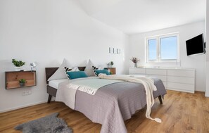 1 bedroom, iron/ironing board, travel cot, free WiFi - 1 bedroom awesome apartment in Olpenitz (Olpenitz)