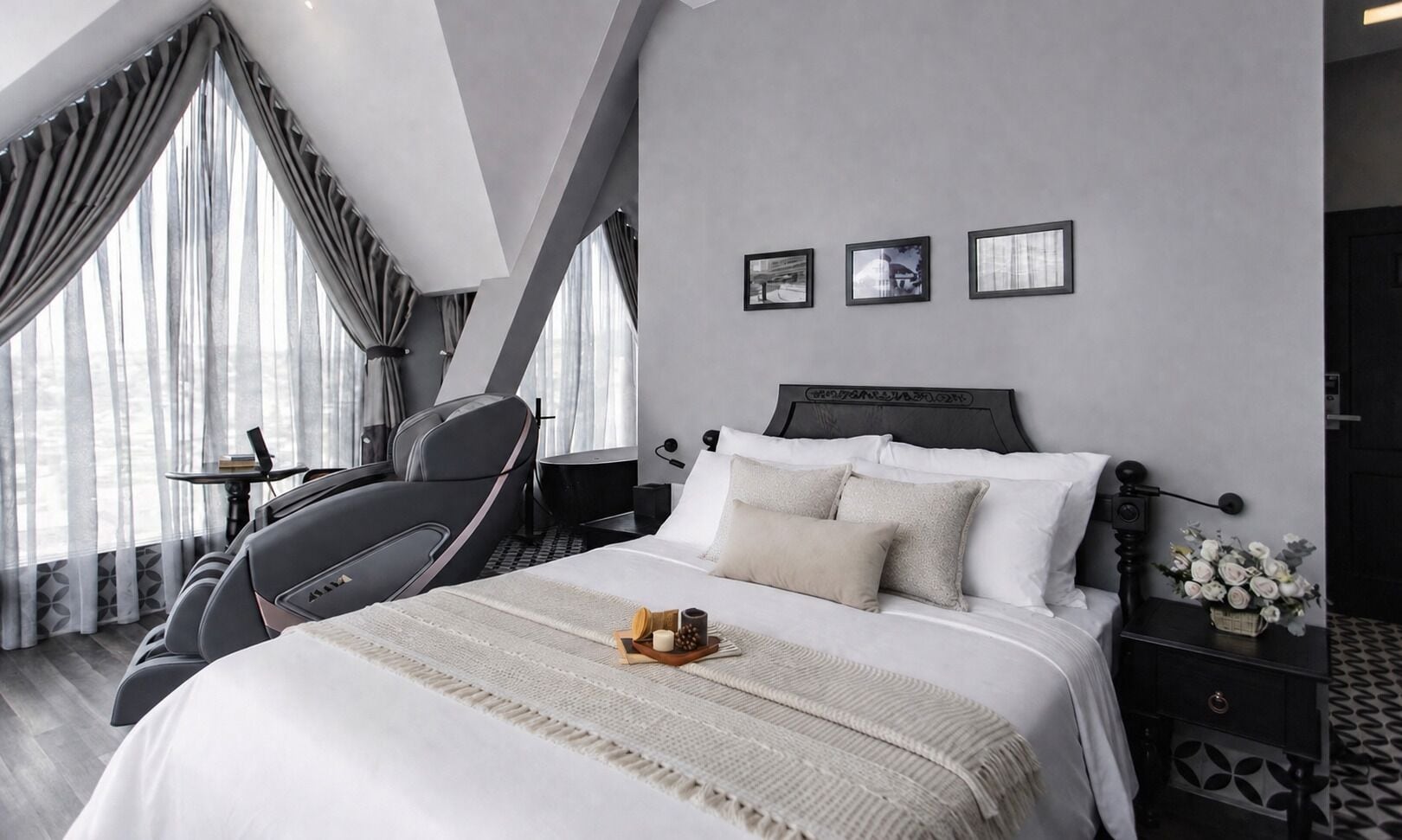Suite estudio junior, 1 cama de matrimonio, bañera | Cortinas opacas y sistema de insonorización