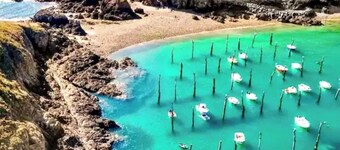 Au Ty Cocon" gîte with private Jacuzzi, beaches (950m away) and Gr34