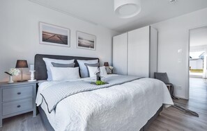 2 bedrooms, iron/ironing board, travel cot, free WiFi - Beautiful home in Olpenitz with sauna (Olpenitz)
