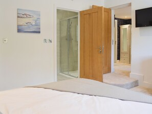 9 Schlafzimmer, kostenloses WLAN, Bettwäsche, Rollstuhlgeeignet