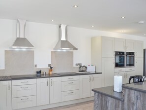 Geschirrspüler, Hochstuhl