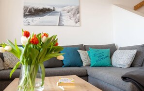 Fireplace, stereo - Cozy home in Olpenitz with sauna (Olpenitz)