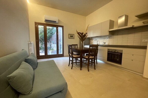 Living area - The Medici Staircase (Portoferraio)