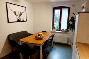 Dining - Central vacation apartment on the lake and near the castle (Schwerin)
