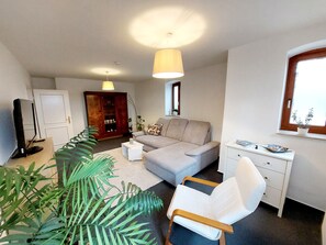 TV - Central vacation apartment on the lake and near the castle (Schwerin)