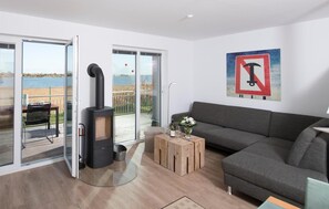 Peis, DVD-spiller og stereoanlegg