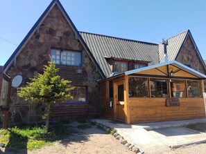 Front of property - Hebes House Hostel (Caviahue)