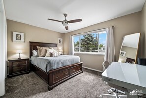 4 bedrooms, desk, iron/ironing board, free WiFi