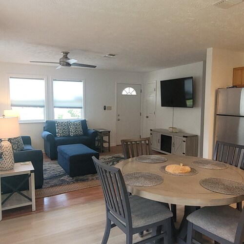 Perch Pad 2Br 1Ba Near Beach