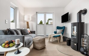 Fireplace - Gorgeous apartment in Olpenitz (Olpenitz)