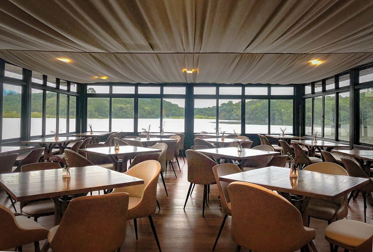 Breakfast, lunch, dinner served; international cuisine 