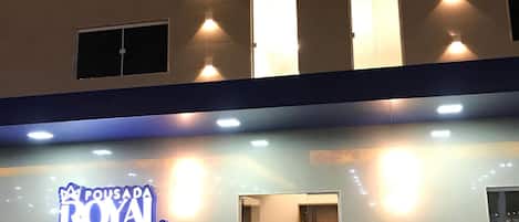 Fachada da propriedade