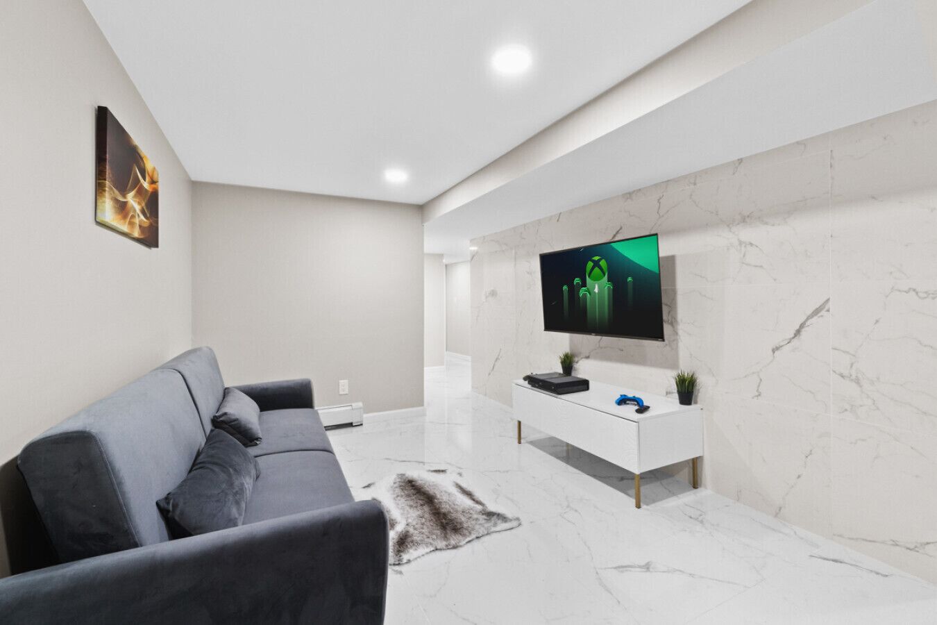 TV connectée, jeux vidéo, livres, espaces bureaux