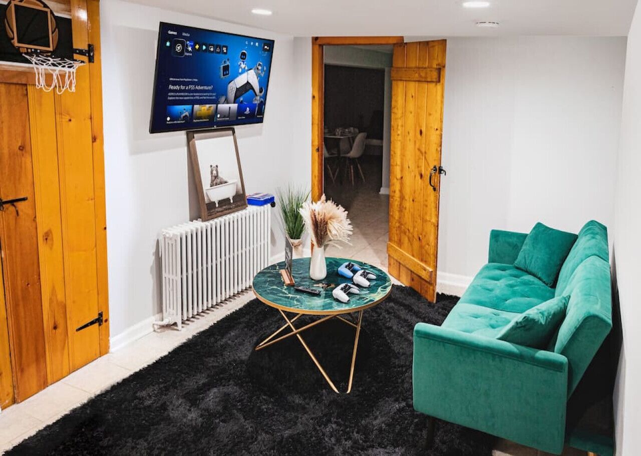Modern Studio Getaway | 20 MINS to NYC |10MIN EWR