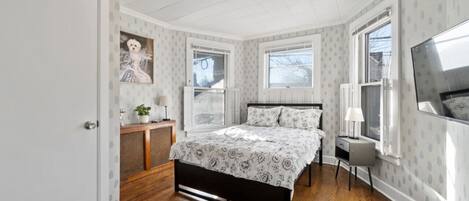 3 habitaciones, escritorio, cuna de viaje y wifi gratis