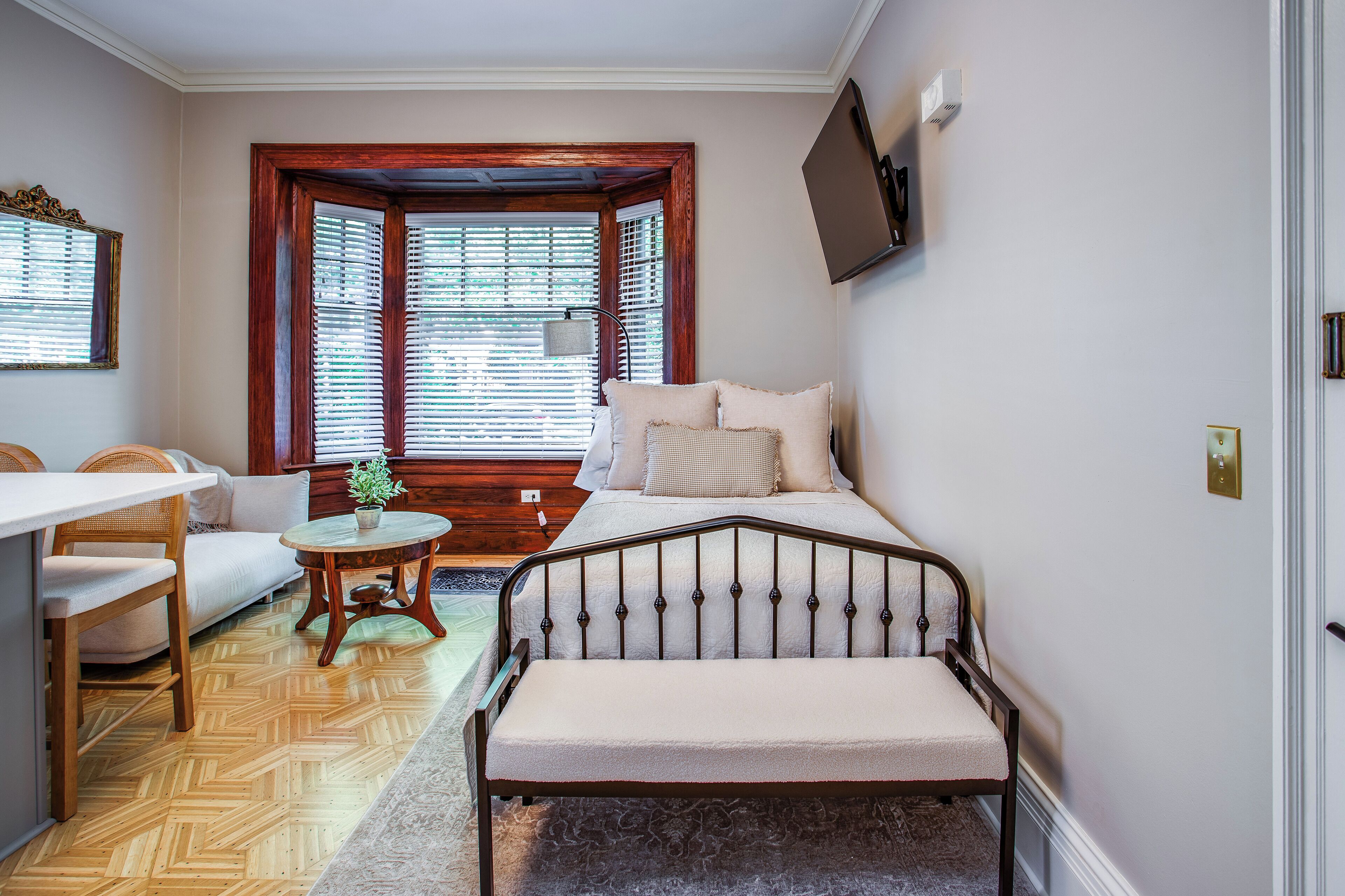 1 bedroom, iron/ironing board, free WiFi, bed sheets