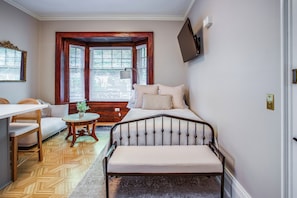 1 soverom, strykejern/-brett, wi-fi (inkludert) og sengetøy